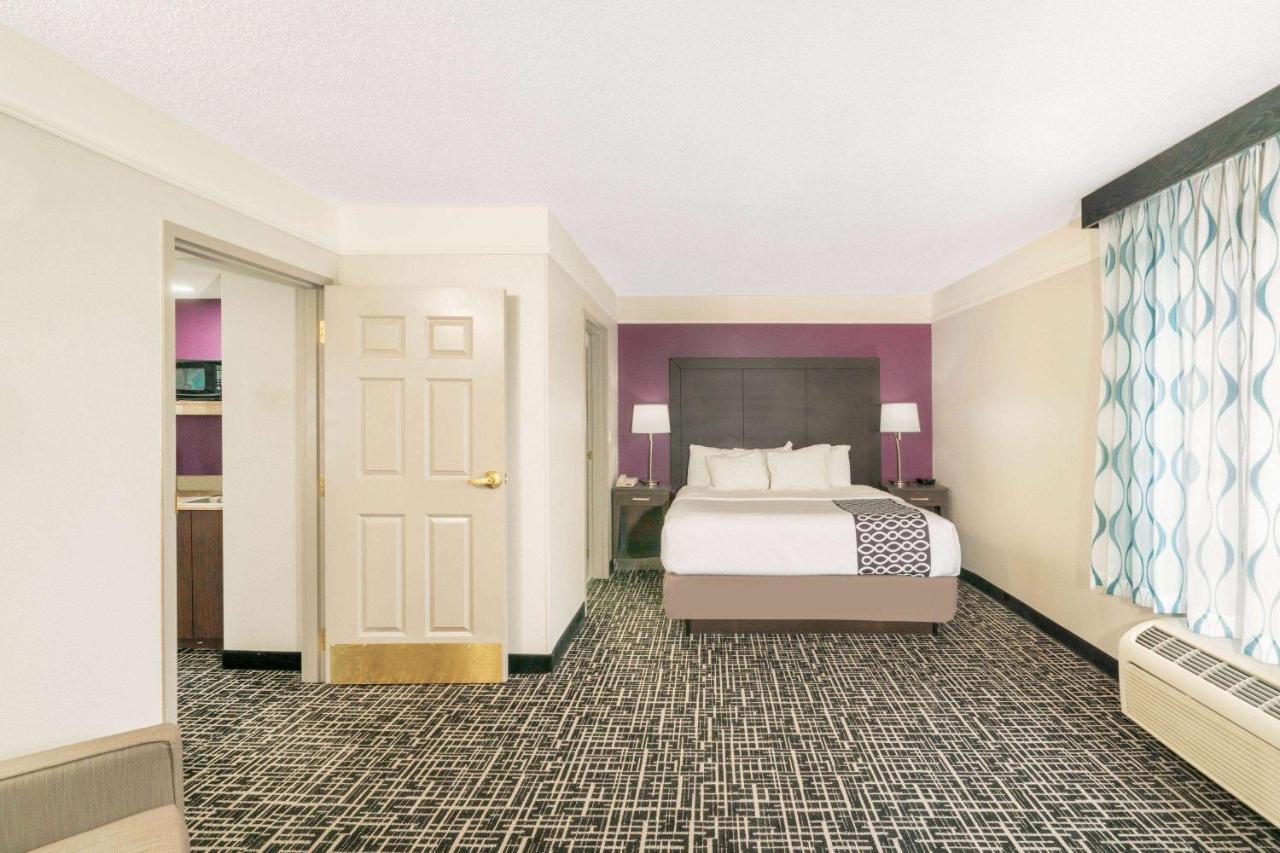 Готель La Quinta By Wyndham Latham Albany Airport Екстер'єр фото