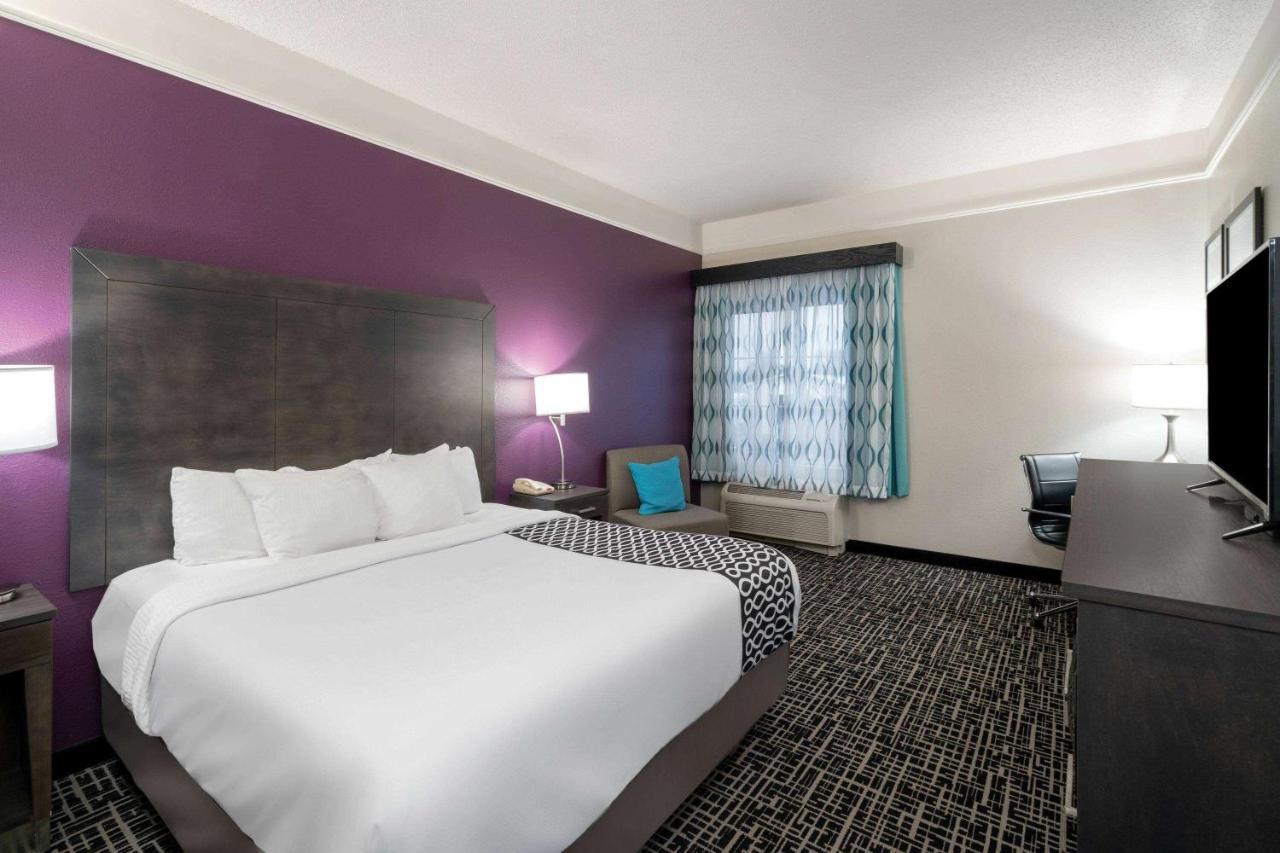 Готель La Quinta By Wyndham Latham Albany Airport Екстер'єр фото