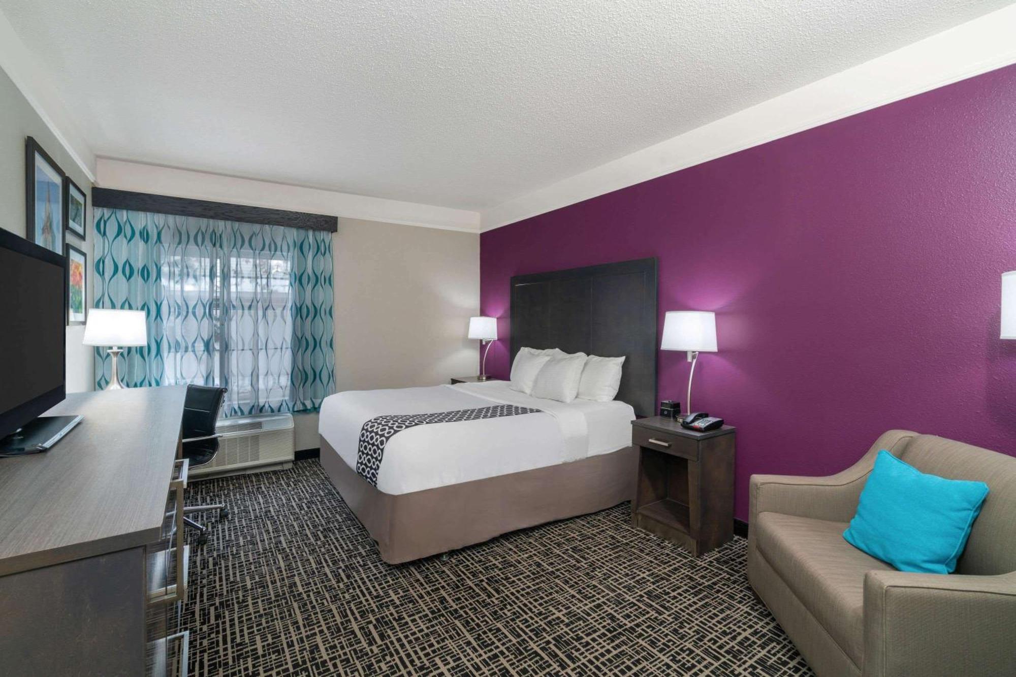 Готель La Quinta By Wyndham Latham Albany Airport Екстер'єр фото